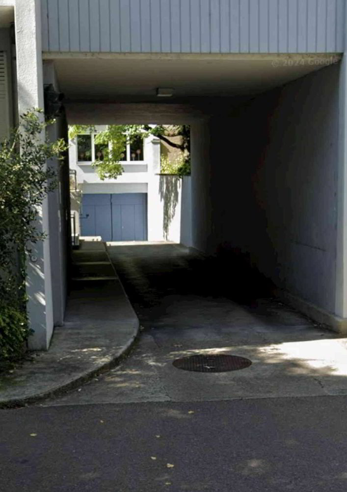 null rooms Car park, garage for rent in Bâle - image 1/1
