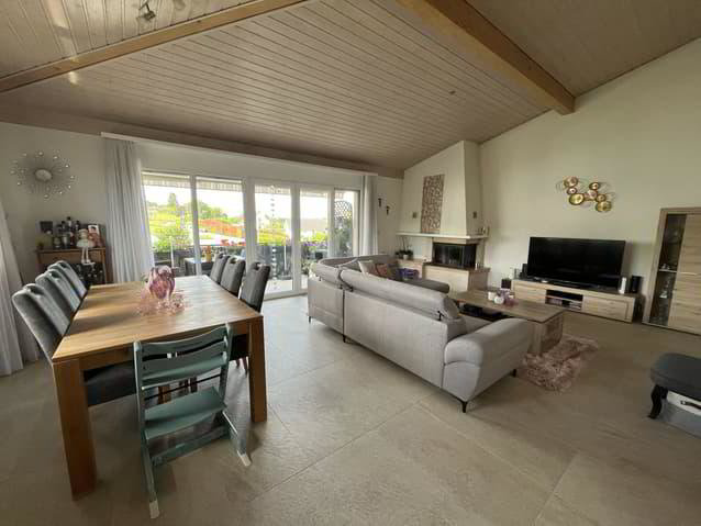 4.5 Zimmer Wohnung zum verkaufen in Prez-vers-Noréaz - Bild 1/13