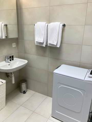 Appartement 2.5 pièces à louer à Nyon - image 1/9