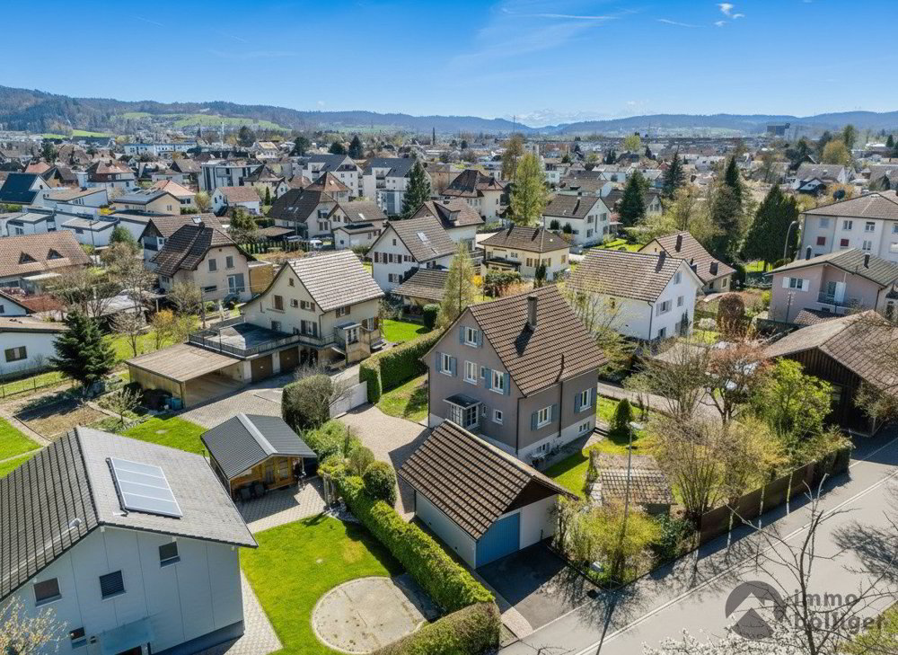 Casa di 6 locali in vendita a Oberentfelden - immagine 1/3