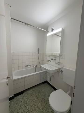 Appartement 2 pièces à louer à Bienne - image 1/7