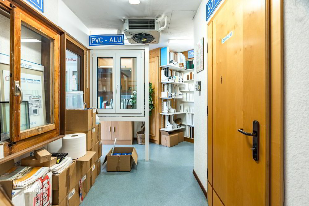 Ufficio & Commercio di null locali in vendita a Glis - immagine 1/5