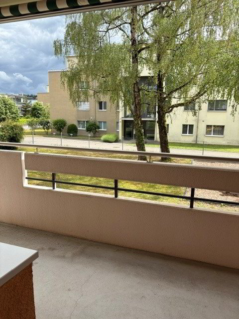 Appartement 3 pièces à louer à Beringen - image 1/7