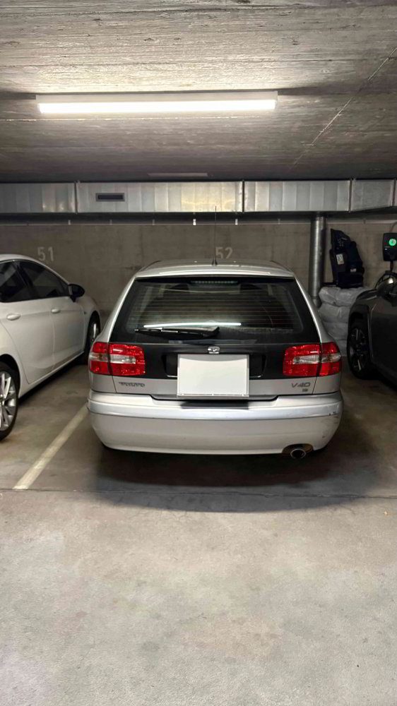 Parking, garage null pièces à louer à Zug - image 1/1
