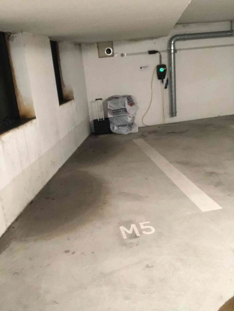 Parking, garage null pièces à louer à Aarau - image 1/1