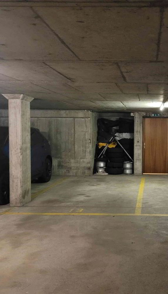 Parking, garage null pièces à louer à Oensingen - image 1/2