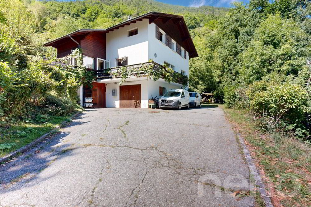 Casa di 10 locali in vendita a Martigny-Croix - immagine 1/12