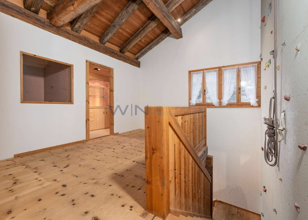 Maison 6.5 pièces à acheter à Vals - image 1/11