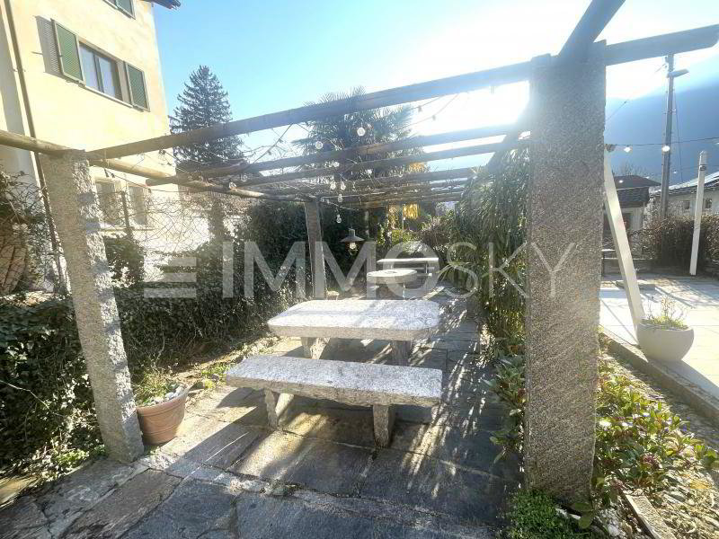 Casa di 7.5 locali in vendita a Claro - immagine 1/6