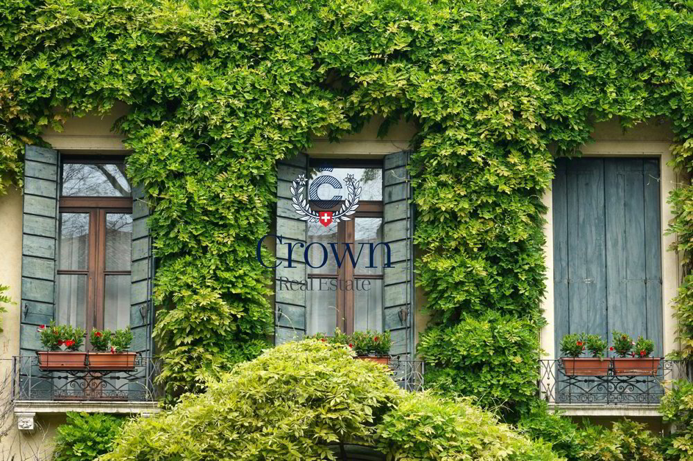Casa di 10 locali in vendita a Collonge-Bellerive - immagine 1/1