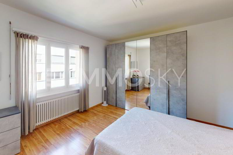 Casa di 9 locali in vendita a Pregassona - immagine 1/5