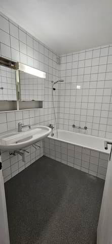 Appartement 3.5 pièces à louer à Brügg BE - image 1/8