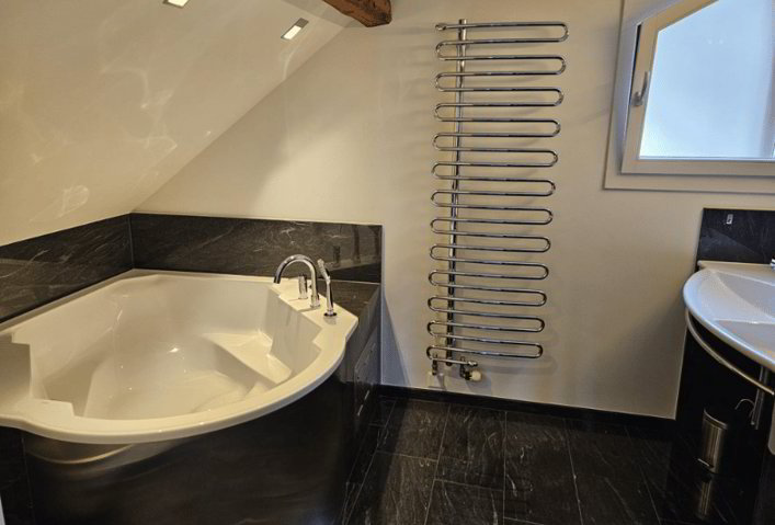 Casa di 3.5 locali in affitto a Twann - immagine 1/13