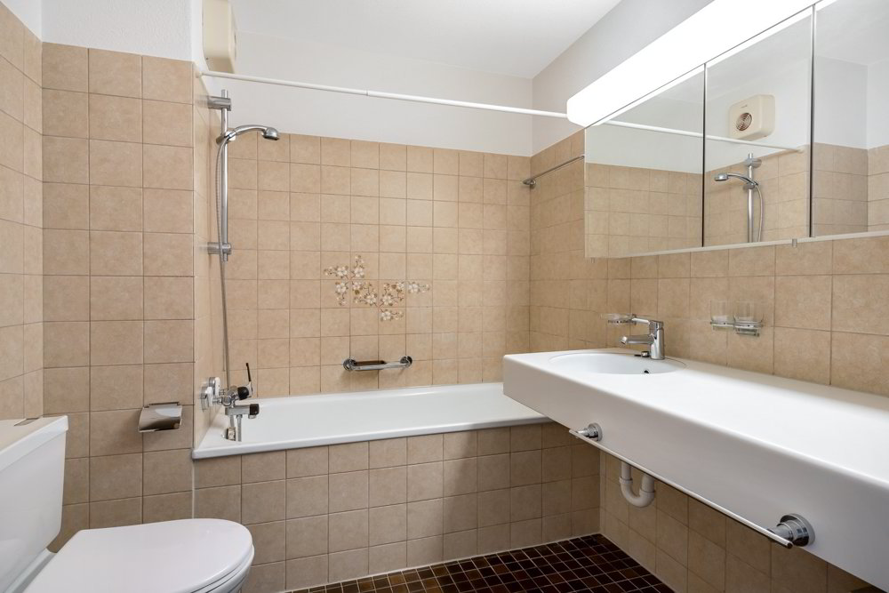Appartement 3 pièces à louer à Urdorf - image 1/6