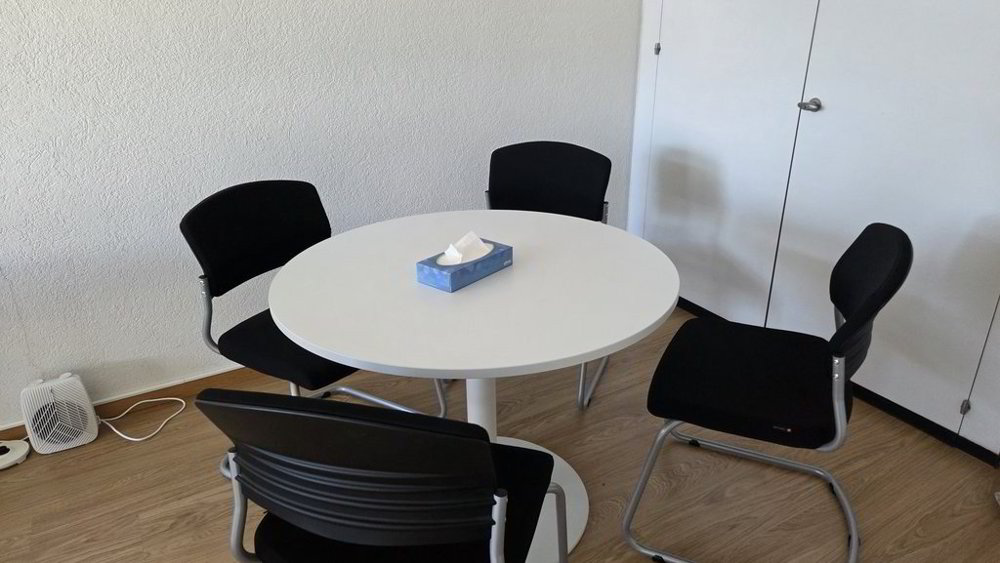 null rooms Office & Commercial for rent in Sion - image 1/8