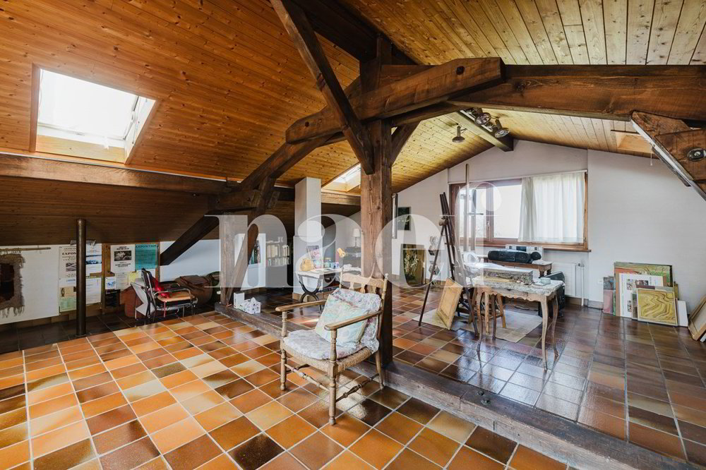 Casa di 8 locali in vendita a Le Grand-Saconnex - immagine 1/13