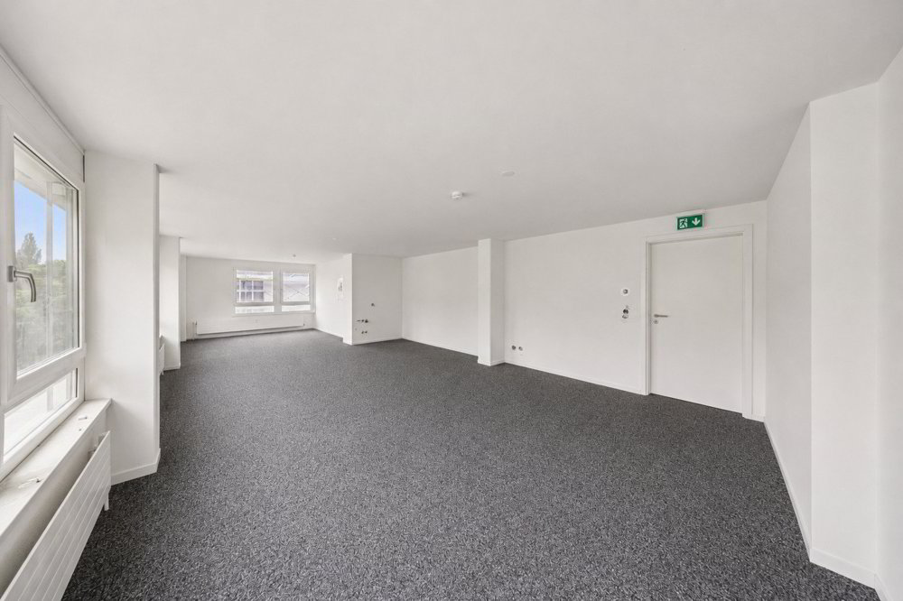 null Zimmer Büro zu vermieten in Berna - Bild 1/2