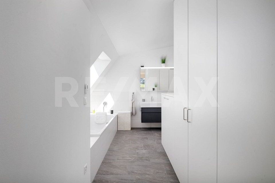 Appartement 3.5 pièces à acheter à Galgenen - image 1/13