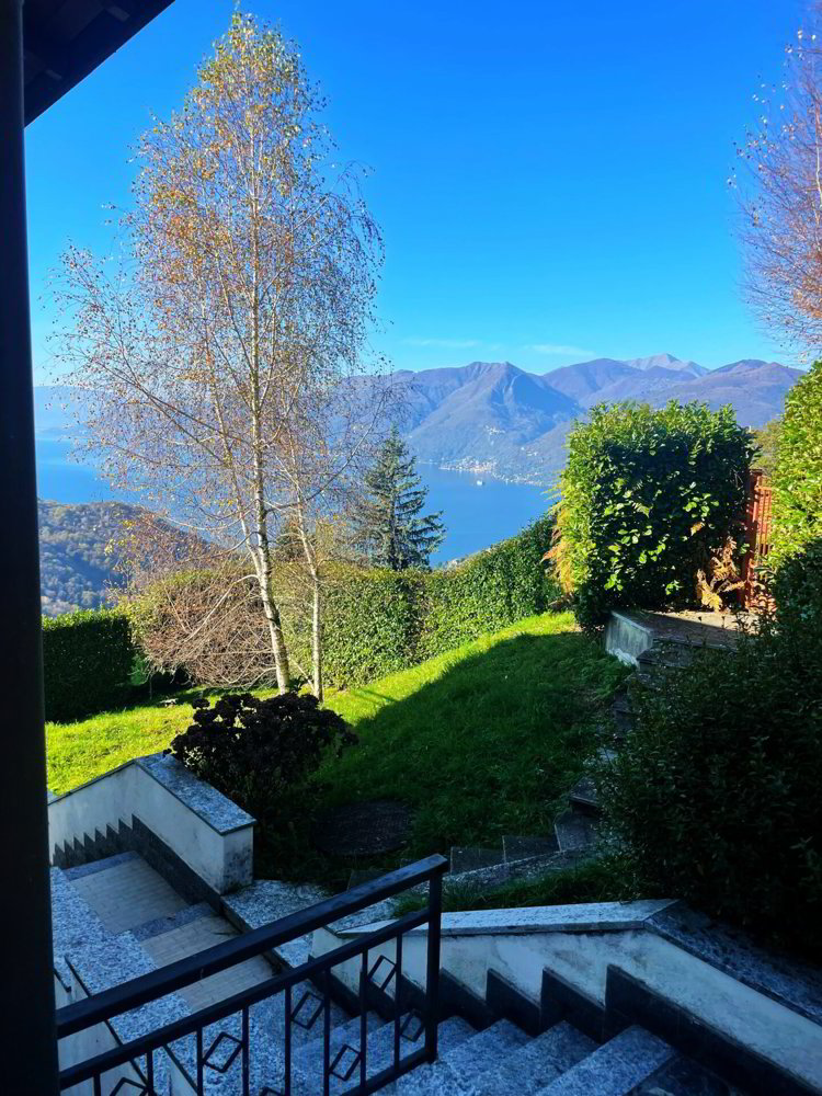 Casa di 6 locali in vendita a Indemini - immagine 1/10