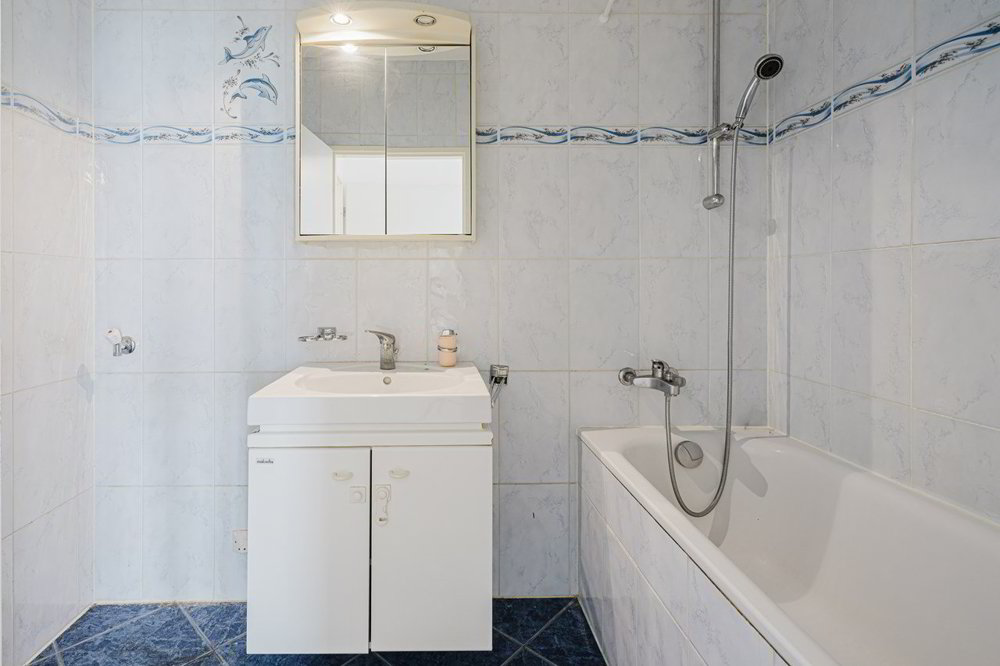 Appartement 7 pièces à acheter à Le Grand-Saconnex - image 1/12