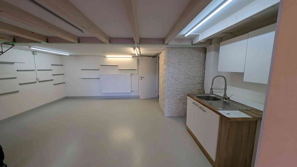 Bureau & Commerce 1 pièces à louer à Liestal - image 1/4