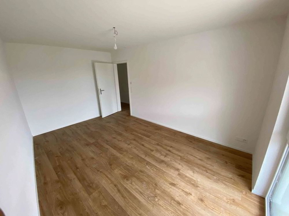 Appartement 4.5 pièces à louer à Rünenberg - image 1/11