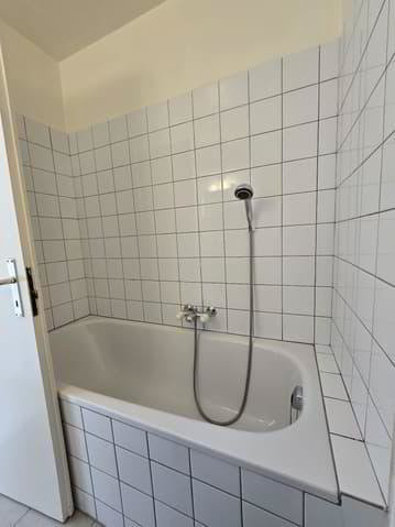 1 Zimmer Wohnung zu vermieten in La Chaux-de-Fonds - Bild 1/4