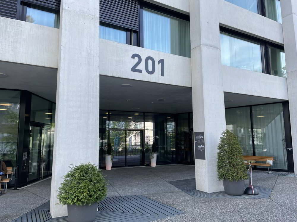 2.5 rooms Apartment for rent in Basel - image 1/12