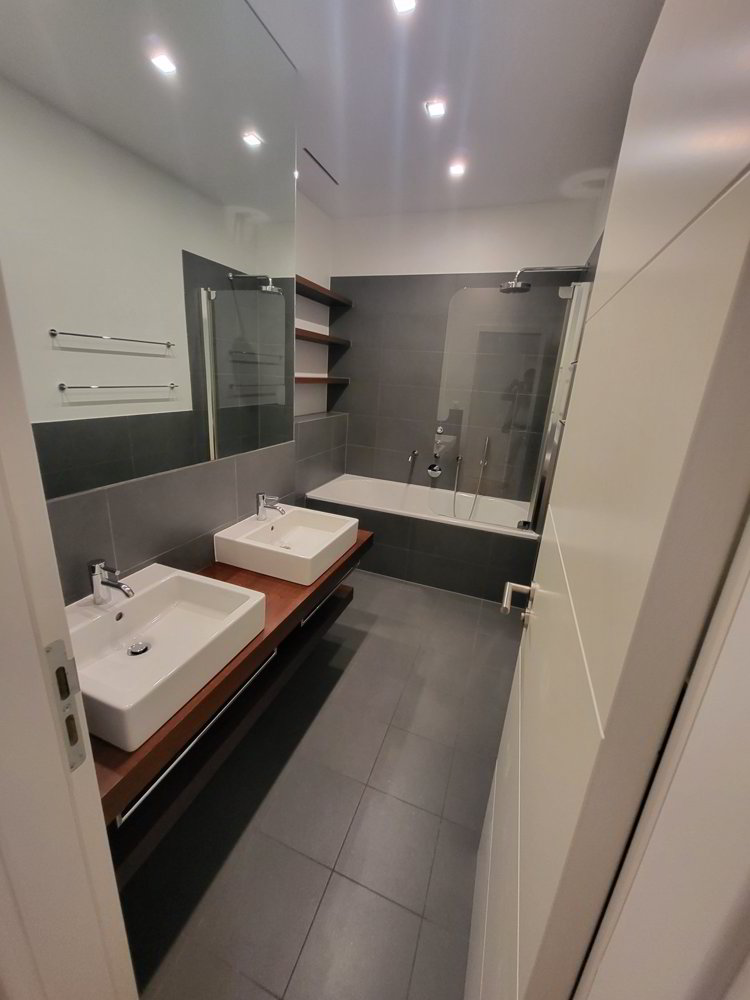 Appartement 5 pièces à louer à Genève - image 1/11