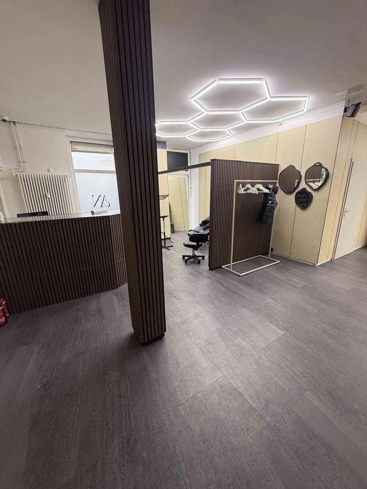 4 rooms Office & Commercial for rent in Basel - image 1/3