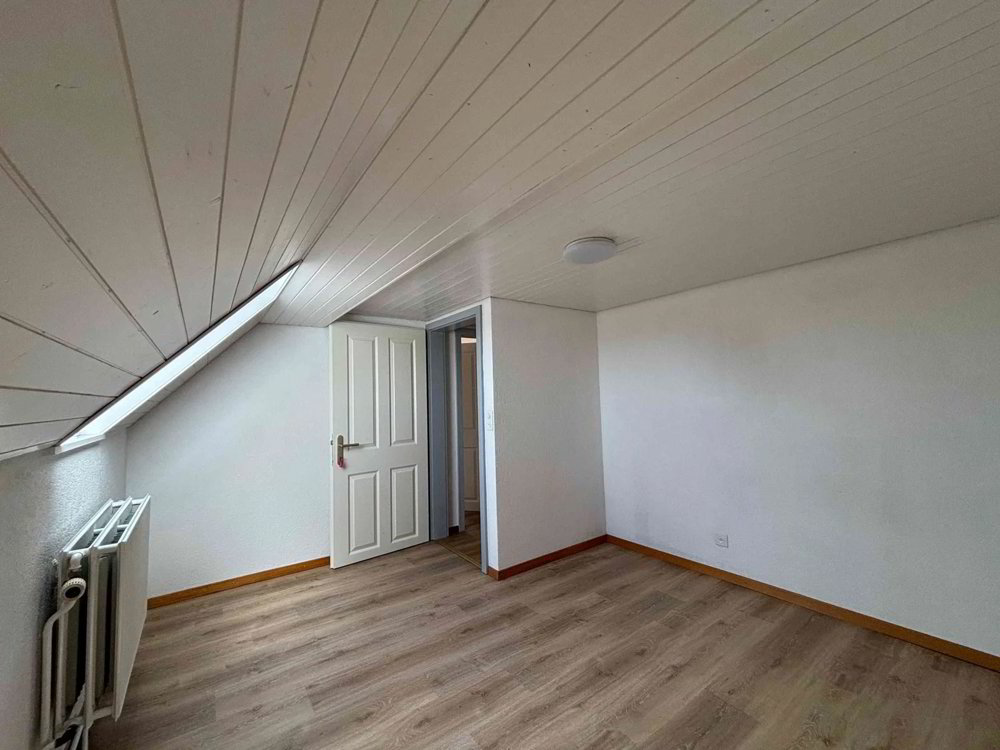 5.5 Zimmer Wohnung zu vermieten in Hefenhofen - Bild 1/10