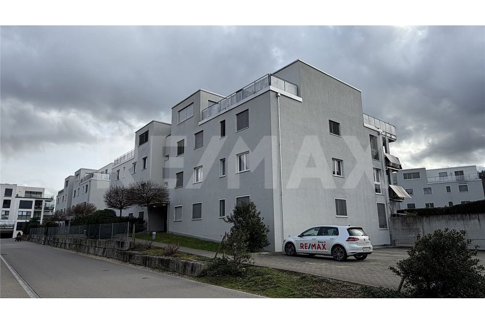 Appartement 5 pièces à acheter à Weiach - image 1/13