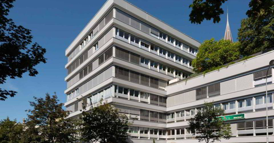 null rooms Office & Commercial for rent in Lausanne - image 1/4