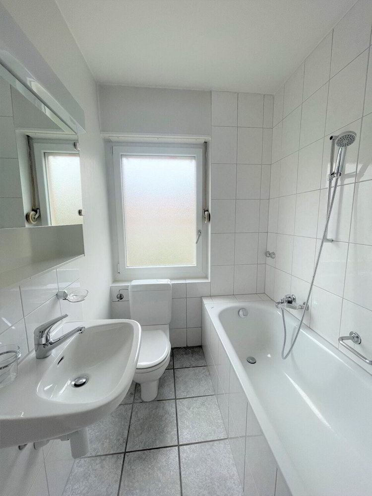 Appartement 2 pièces à louer à Bienne - image 1/4
