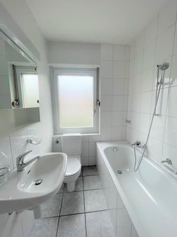 Appartement 2 pièces à louer à Biel/Bienne - image 1/4