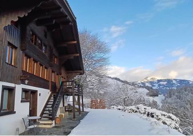 5.5 rooms House to buy in Rougemont - image 1/6