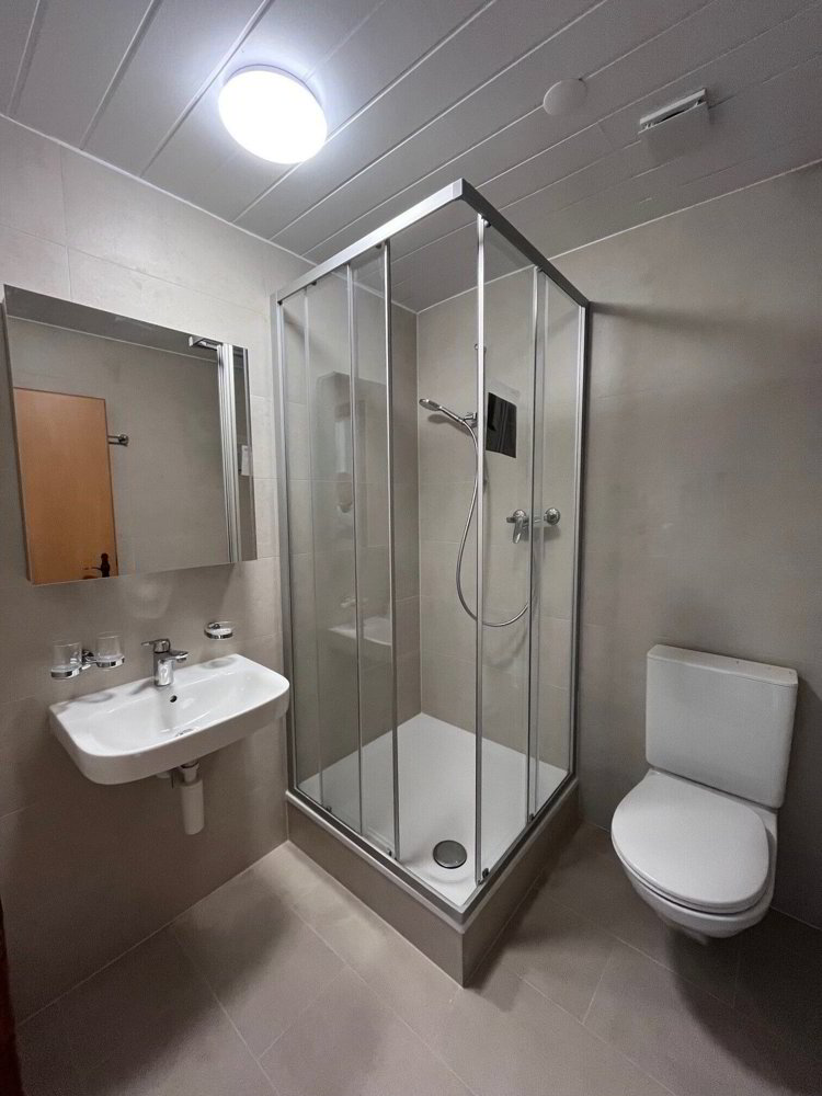 Appartement 5.5 pièces à louer à Chavannes-le-Veyron - image 1/9