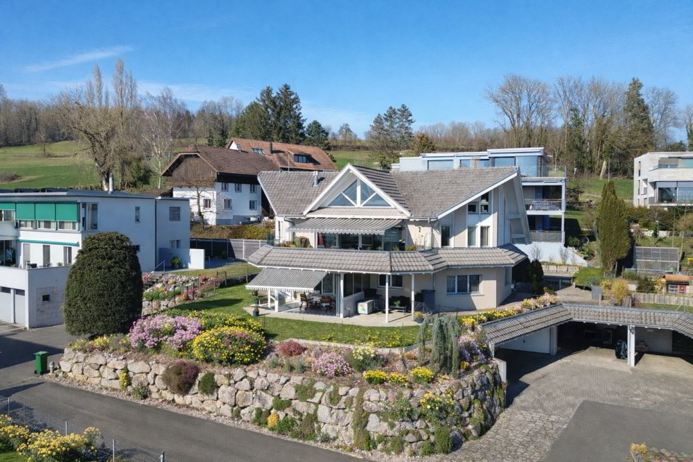 Casa di 9 locali in vendita a Wohlen AG - immagine 1/10