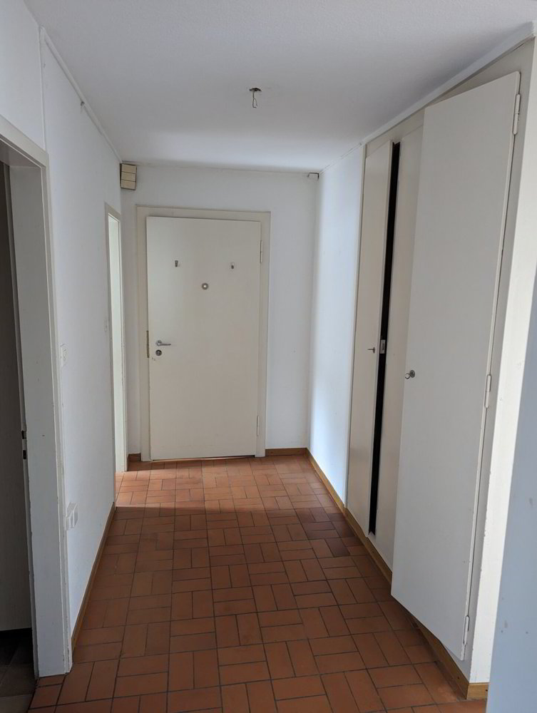 3 rooms Apartment for rent in Oberrieden - image 1/5
