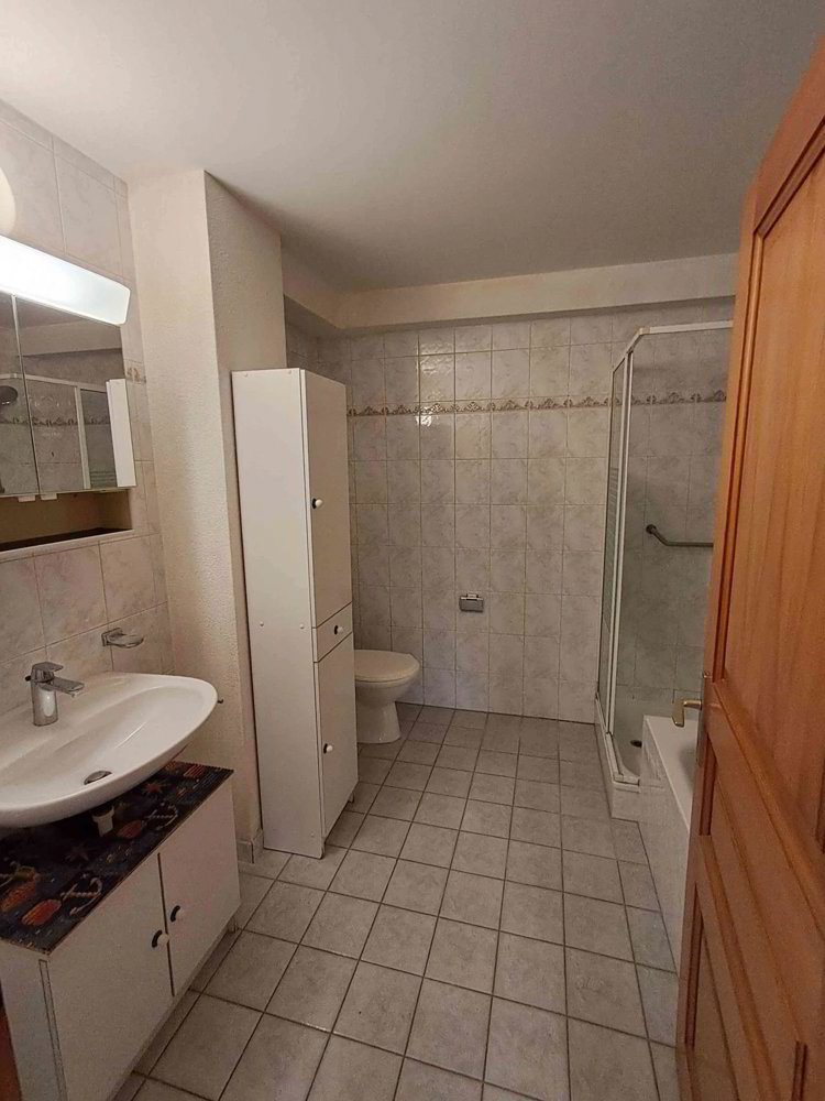 2.5 Zimmer Wohnung zu vermieten in Leytron - Bild 1/4