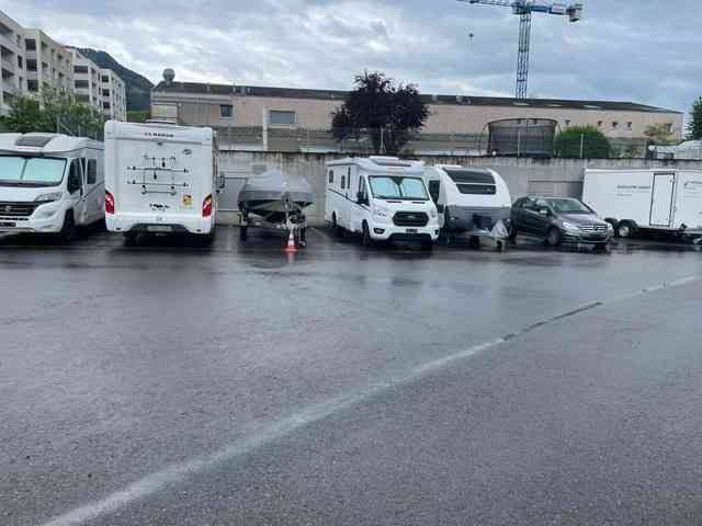 Parking, garage null pièces à louer à Küssnacht am Rigi - image 1/2