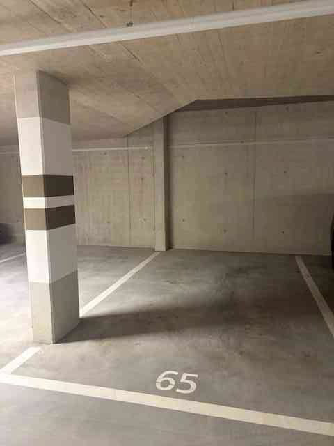 Parking, garage null pièces à louer à Liestal - image 1/1