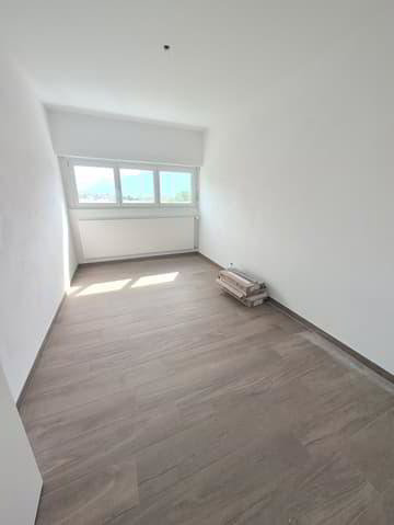 Appartement 4.5 pièces à louer à Sion - image 1/13
