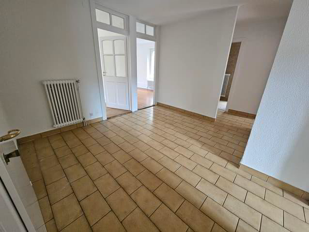 Logement de 5.5 pièces au 1er étage avec cave - Ansicht 2