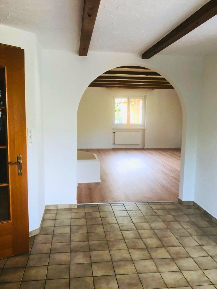 5.5 Zimmer Wohnung zu vermieten in Salez - Bild 1/7