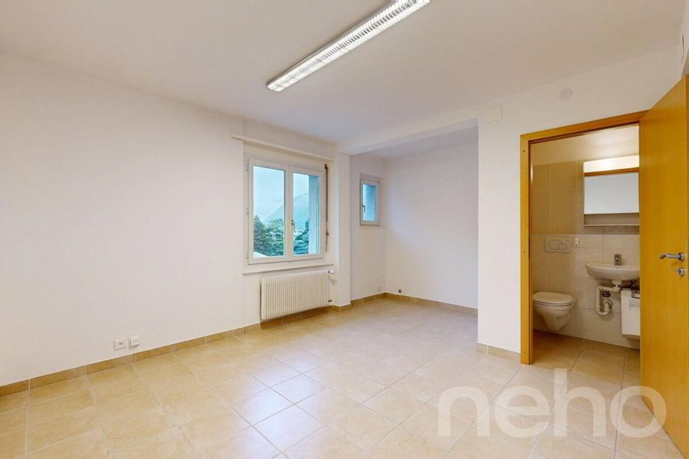 Ufficio & Commercio di 1 locali in vendita a Martigny - immagine 1/9