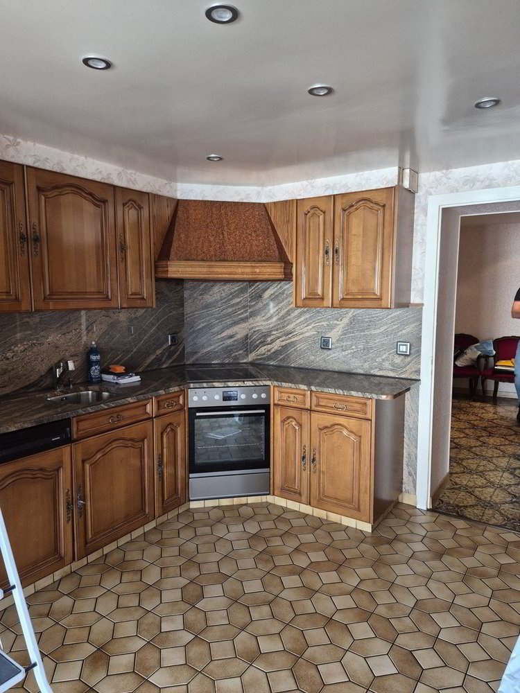 5 rooms Apartment to buy in Collombey - image 1/6