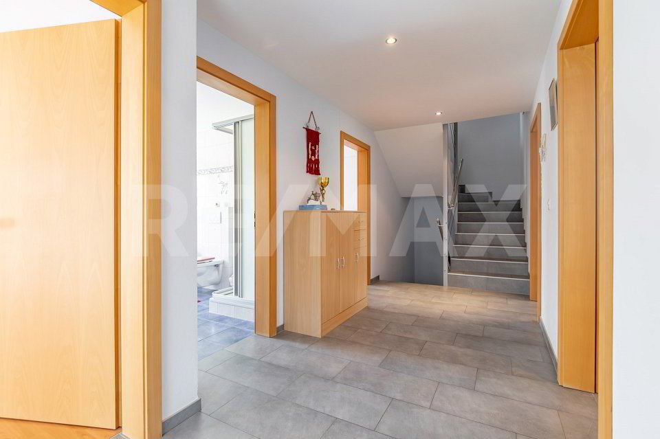 Casa di 7 locali in vendita a Birgisch - immagine 1/13