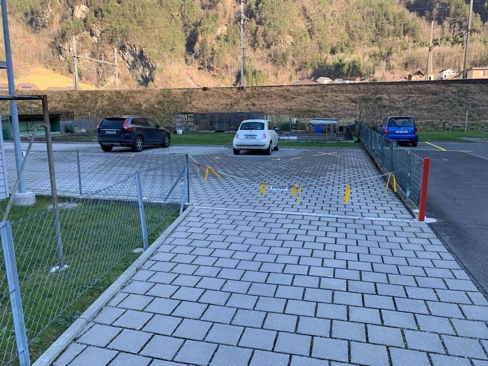 null rooms Car park, garage for rent in Erstfeld - image 1/1
