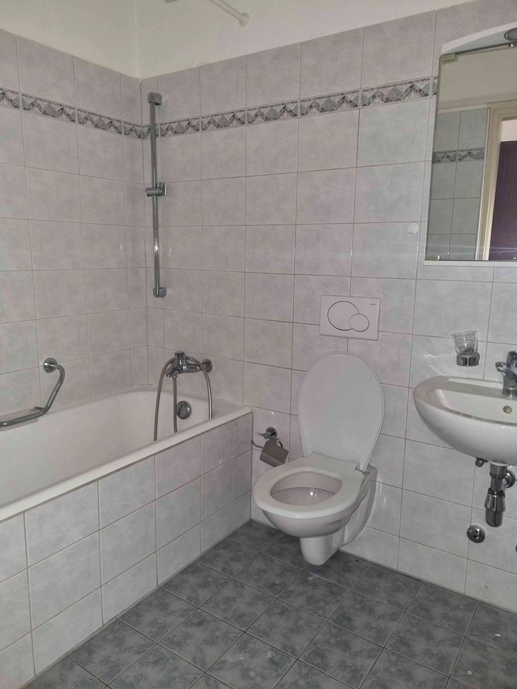 Appartement 2.5 pièces à louer à Castione - image 1/8